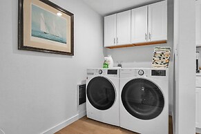 Charming 3br Home In Nantucket's Natural Beauty 3 Bedroom Home