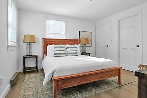 Charming 3br Home In Nantucket's Natural Beauty 3 Bedroom Home