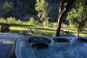 Blackfoot River House 2 Bedroom Home