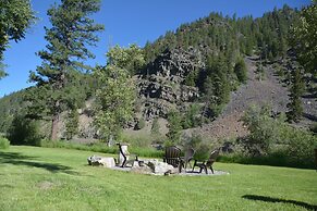 Blackfoot River House 2 Bedroom Home
