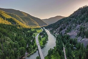 Blackfoot River House 2 Bedroom Home