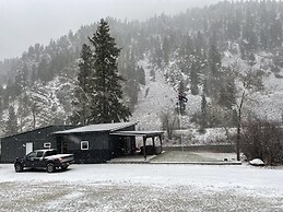 Blackfoot River House 2 Bedroom Home