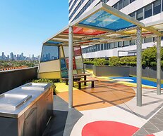 Oaks Melbourne Flemington Suites