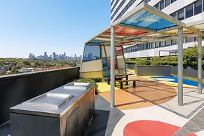 Oaks Melbourne Flemington Suites