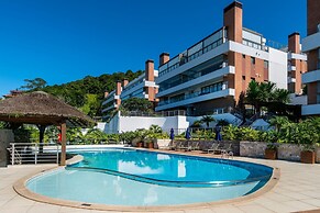 Apto vista mar 4 dormitórios e piscina