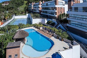 Apto vista mar 4 dormitórios e piscina
