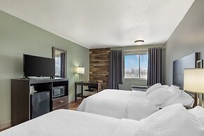 HOTEL FUZION INN & SUITES