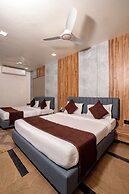 Hotel Sawamani and Restaurant