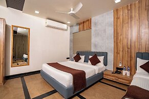 Hotel Sawamani and Restaurant