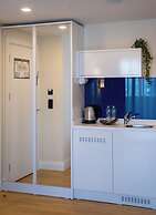 D2 Orbi City Apartments
