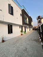 KOZY APARTMENT & LOUNGE