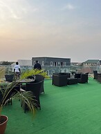 KOZY APARTMENT & LOUNGE