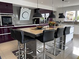 Sleeps 14,tavistock Luxury 5-bed House