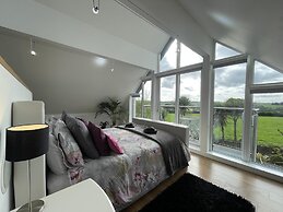 Sleeps 14,tavistock Luxury 5-bed House
