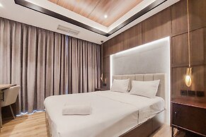 Modern Sophisticated 1Br At The Smith Alam Sutera Apartment