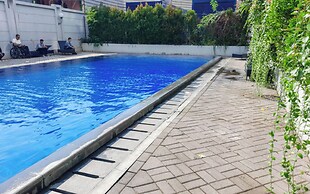 Functional 2Br At Tifolia Apartment