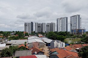 Brand New And Super Cozy Studio Room At Sky View Apartment