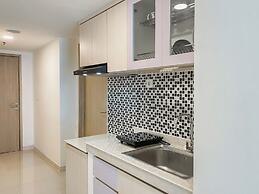 Restful And Chic 2Br At Meikarta Apartment