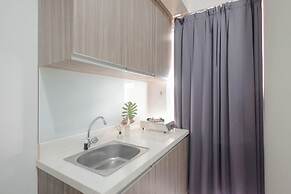 Warm And Comfy 2Br Apartment At Vittoria Residence