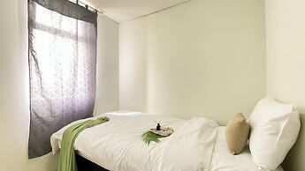 Cozy And Restful 2Br Apartment At Vittoria Residence