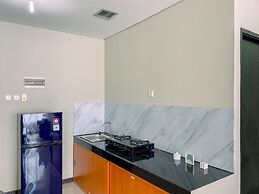 Full Furnished And Homey 3Br Apartment Nifarro Park