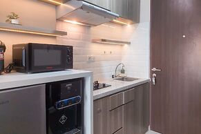 Stunning Studio Apartment At Transpark Bintaro