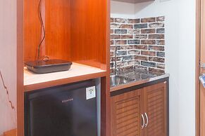 Cozy Studio Apartment At Cisauk Point