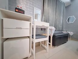 Minimalist Studio At Altuz Seturan Yogyakarta Apartment