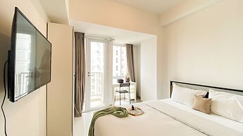 Homey And Minimalist Style Studio Apartment At Tokyo Riverside Pik 2