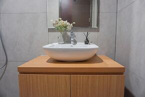 Cozy And Simply Studio Apartment Pollux Chadstone