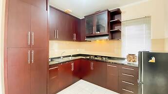 Spacious And Comfy 3Br At Puri Garden Apartment