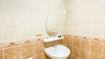 Spacious And Comfy 3Br At Puri Garden Apartment