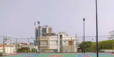 Cozy And Best Location 1Br Gold Coast Apartment