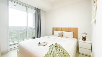 Homey Living Studio At West Vista Apartment