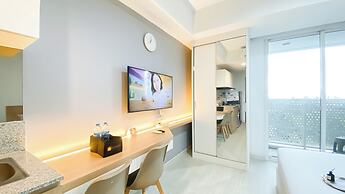 Homey Living Studio At West Vista Apartment