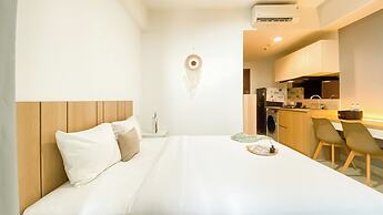 Homey Living Studio At West Vista Apartment