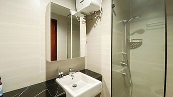 Homey Living Studio At West Vista Apartment