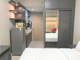 Minimalist And Cozy Studio Bale Hinggil Apartment