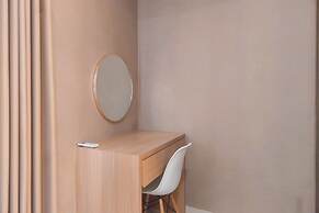 Cozy And Elegant 2Br Apartment At Transpark Bintaro