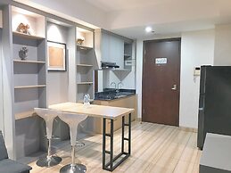 Good Deals And Relaxing 2Br At Grand Sungkono Lagoon Apartment