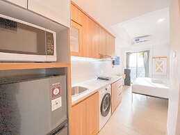 Homey & Restful Studio At Tamansari Panoramic Apartment