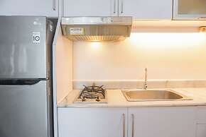 Simple And Comfort Design 2Br Apartment At Marbella Kemang Residence