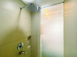 Comfortable Studio (No Kitchen) At Grand Palace Kemayoran Apartment