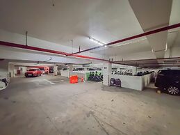 Cozy Studio Apartment At Grand Mercure Yogyakarta