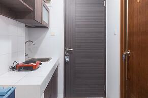 Chic And Cozy Studio Apartment At Amazana Serpong
