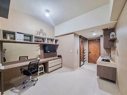 Cozy And Warm Studio Room At Uttara The Icon Apartment