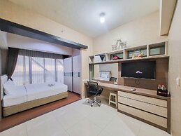 Cozy And Warm Studio Room At Uttara The Icon Apartment