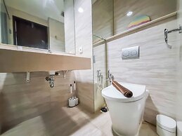 Cozy And Warm Studio Room At Uttara The Icon Apartment