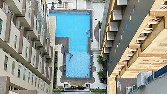 Comfy 2Br At Pakubuwono Terrace Apartment