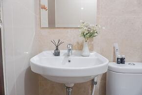 Comfy And Homey 2Br Transpark Cibubur Apartment